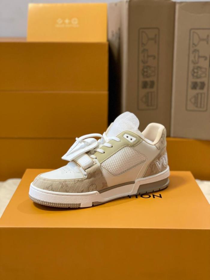 Louis Vuitton Trainer Beige White