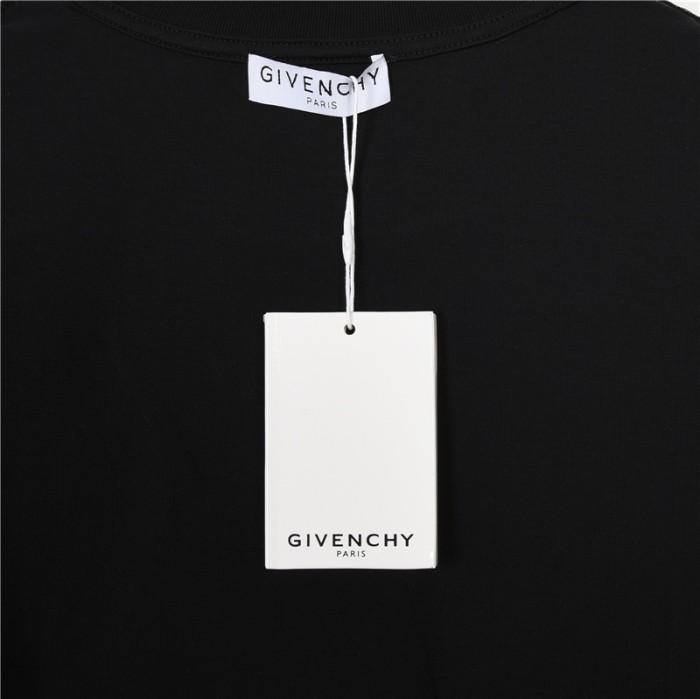 Clothes Givenchy 18