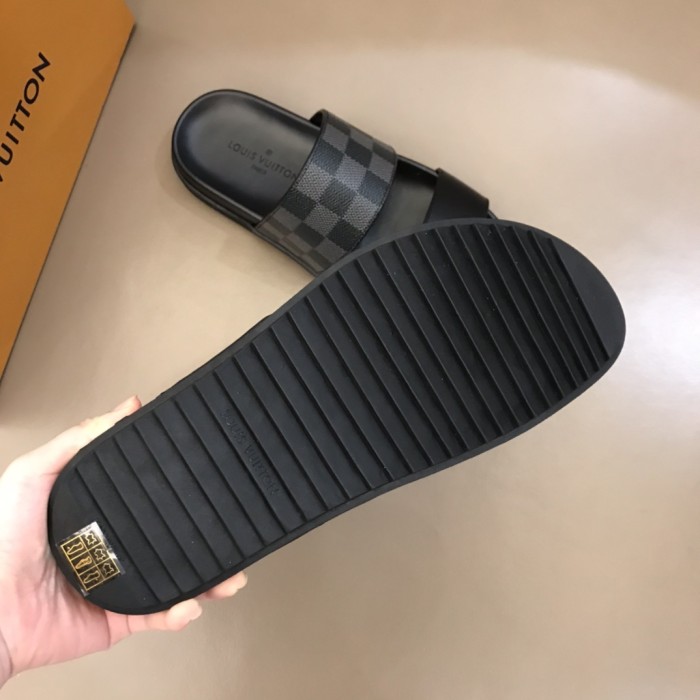 Louis Vuitton Slipper 63