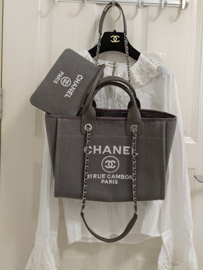 Handbag Chanel size 38 cm