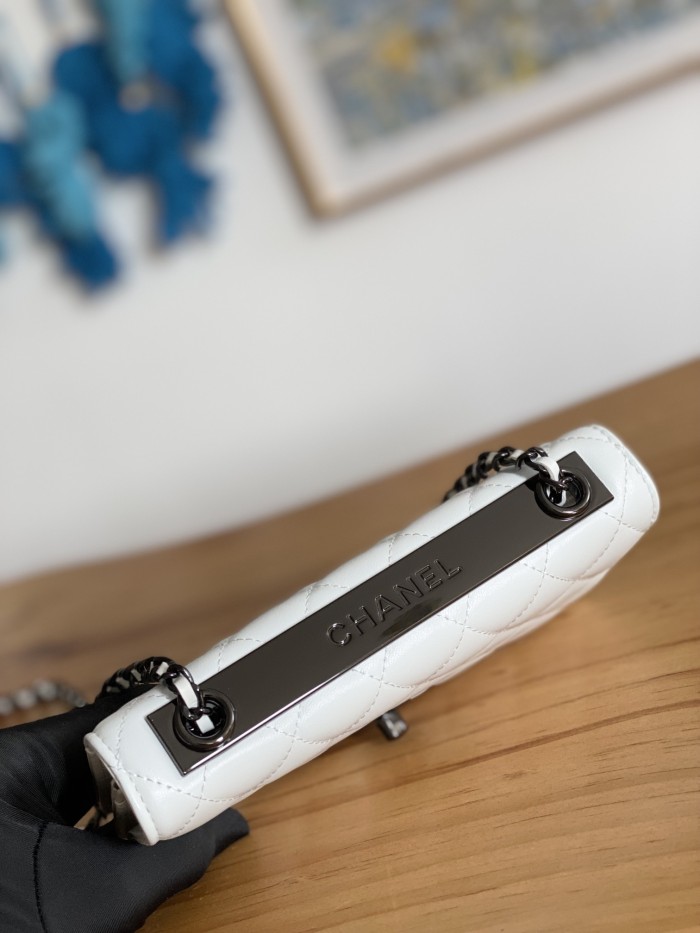 Handbag Chanel 88632 size 19 cm