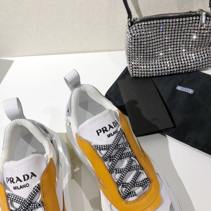 Prada Low Top sneaker 48
