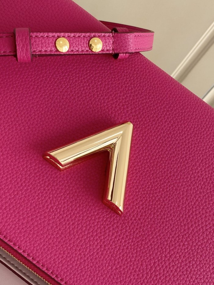 Handbag Louis Vuitton M57090 size 29.0×21.0×12 cm