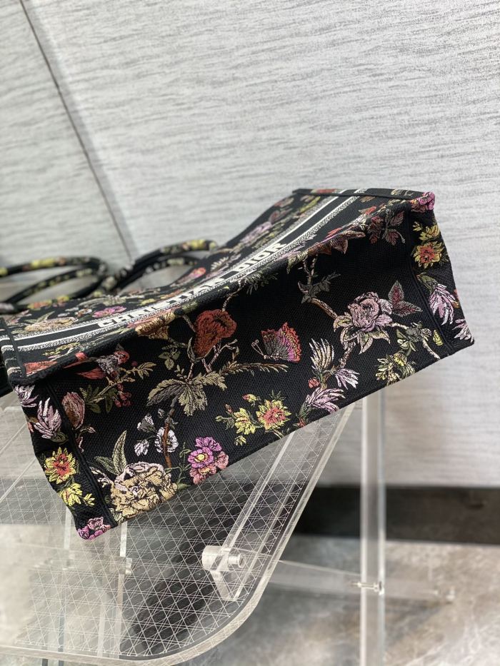 Handbag Dior size 42*18*35 cm