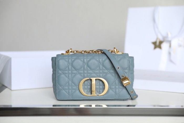 Handbag Dior size 20x12x7 cm