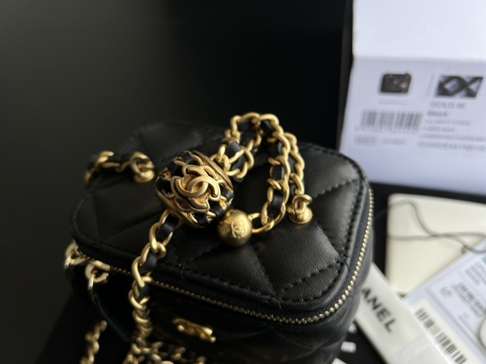 Handbag Chanel AP1447 size 8.5cmx11cmx7 cm