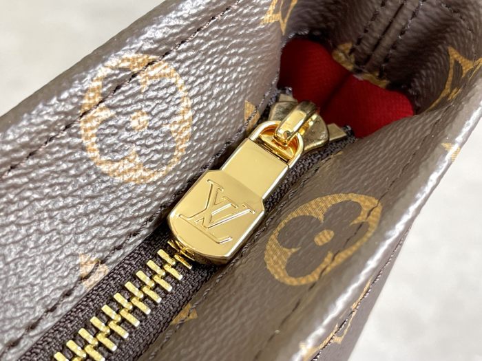 Handbag Louis Vuitton M45199 size 37.0 x 39.0 x 3.0 cm