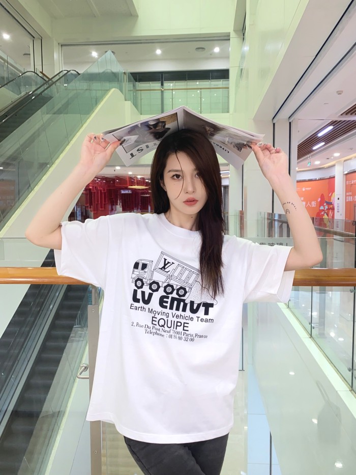 Clothes Louis Vuitton 128