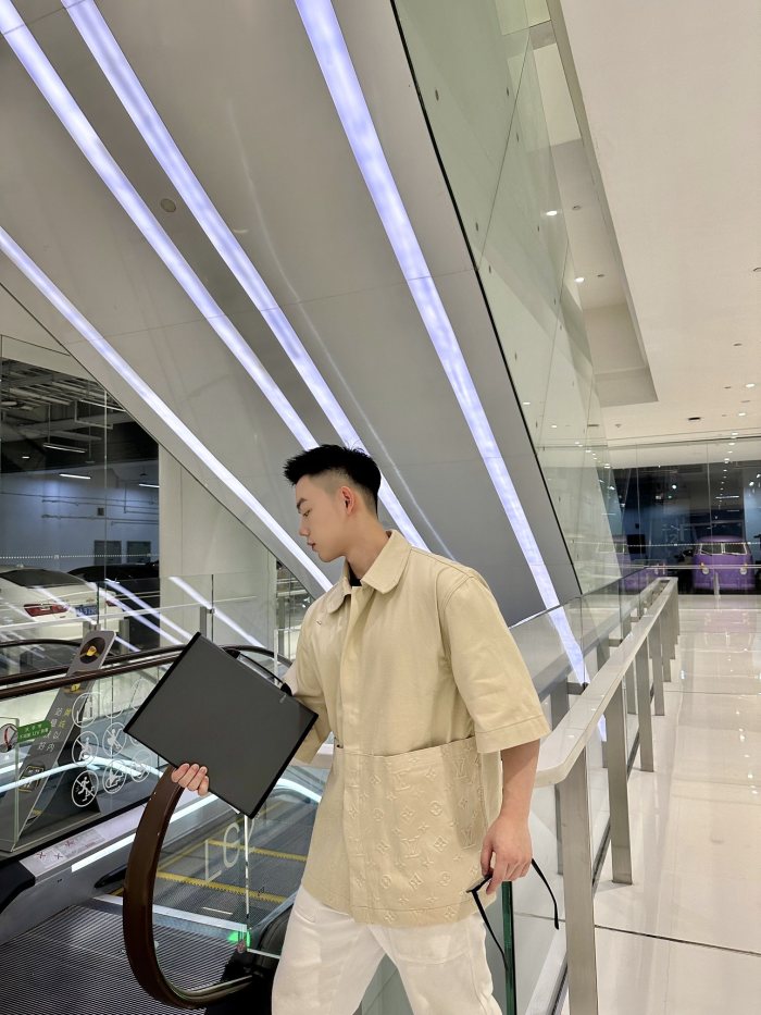 Clothes Louis Vuitton 217