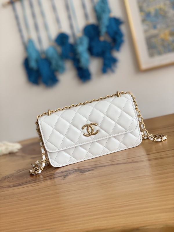 Handbag Chanel 81238 size 16 cm