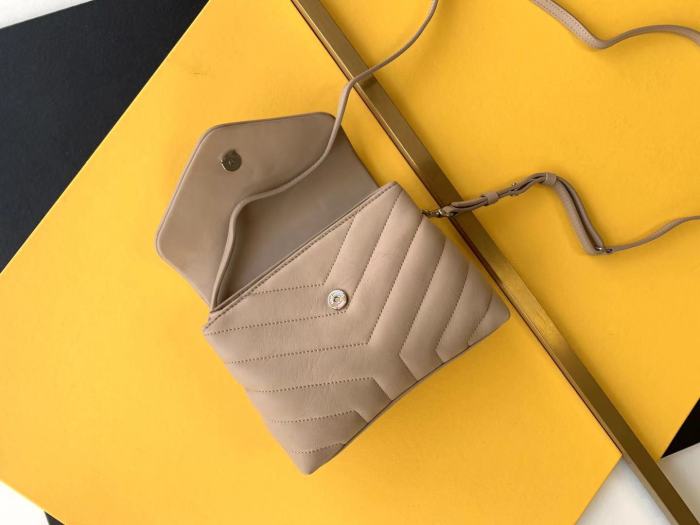 Handbags SAINT LAURENT 467072 size 20X14X7 cm