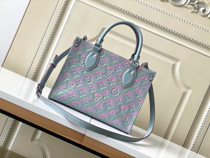 Handbag Louis Vuitton M46067 size 25 x 19 x 11.5 cm