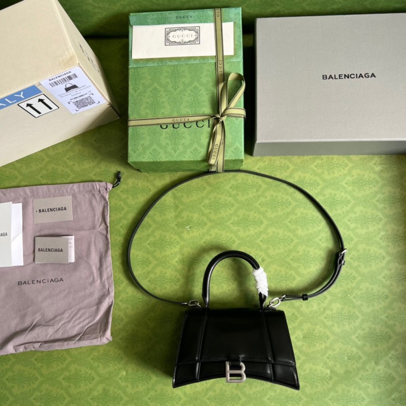 Handbag Gucci 5935461 size 23*15*10 cm