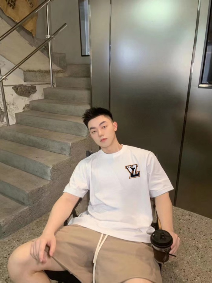 Clothes Louis Vuitton 150