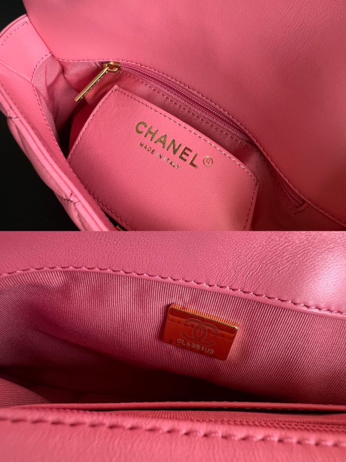 Handbag Chanel size 20 cm