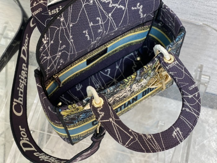 Handbag Dior size 24 cm