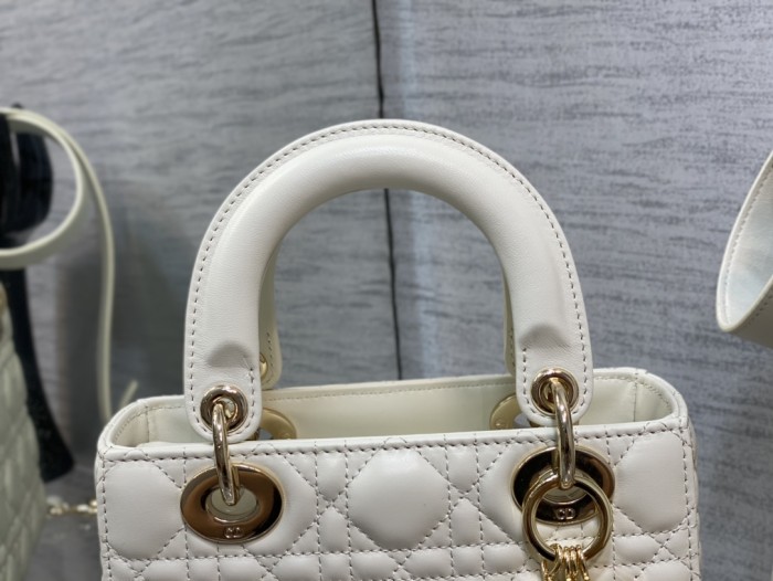 Handbag Dior size 20 cm