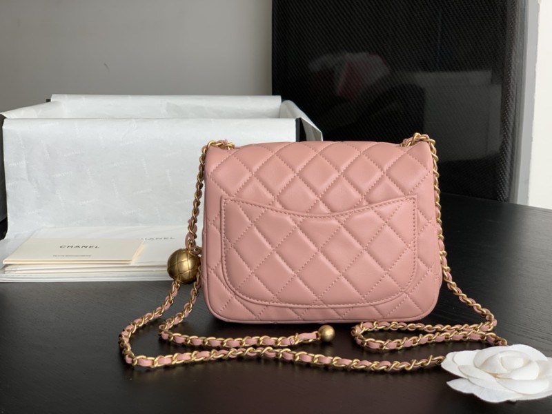 Handbag Chanel size 20 cm
