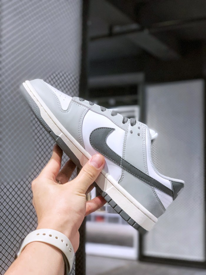 Nike Dunk Low Light Smoke Grey (W)