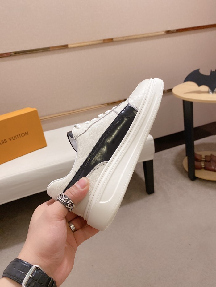 Louis Vuitton Low Top sneaker 124