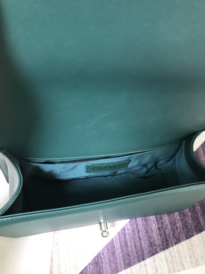 Handbag Chanel 67086 size 14.5×25×8 cm