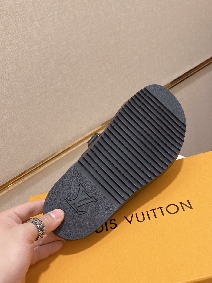 Louis Vuitton Honolulu Sneaker 6