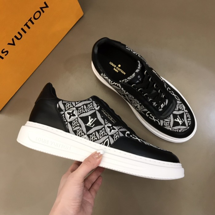 Louis Vuitton Low Top sneaker 1