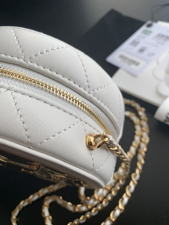 Handbag Chanel 2388 size 12.5cmx5.8 cm