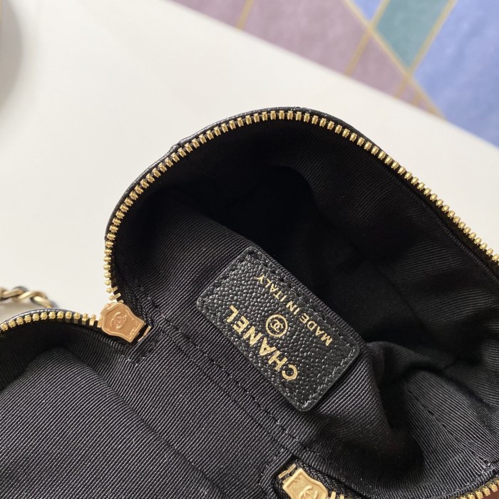 Handbag Chanel AP2194 size 12 11.5 7 cm