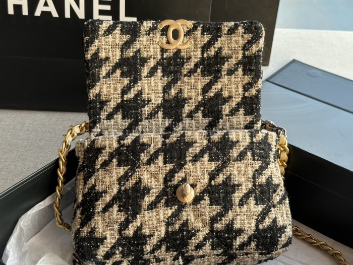 Handbag Chanel AS1161 size 30 CM