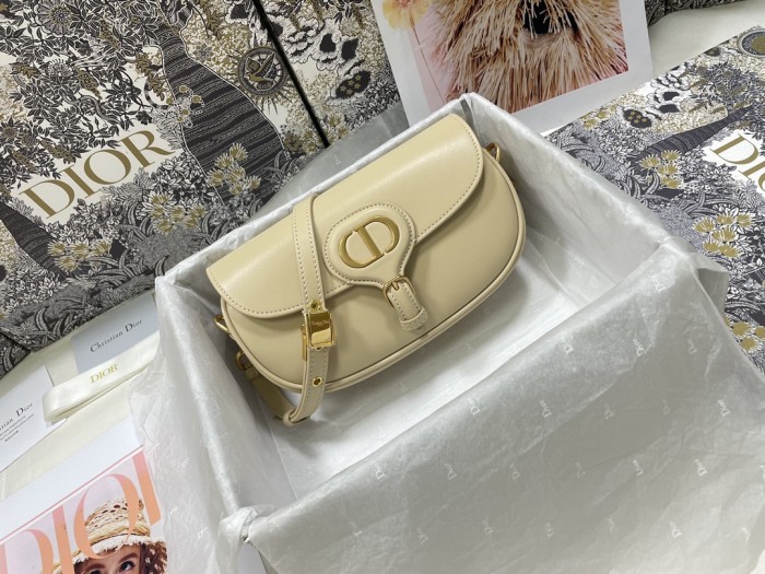 Handbag Dior M9327 size 22 x 13 x 5 cm