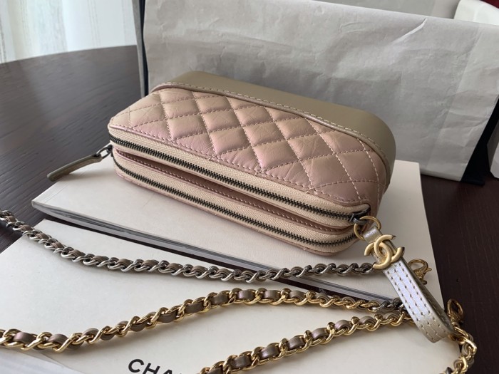 Handbag Chanel A94505 size 19 cm