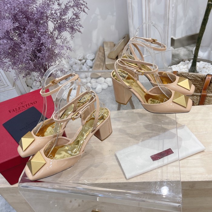 VALENTINO GARAVANI Roman Stud WOMEN 17