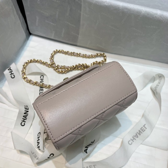 Handbag Chanel 82769 size 11 11 5 cm