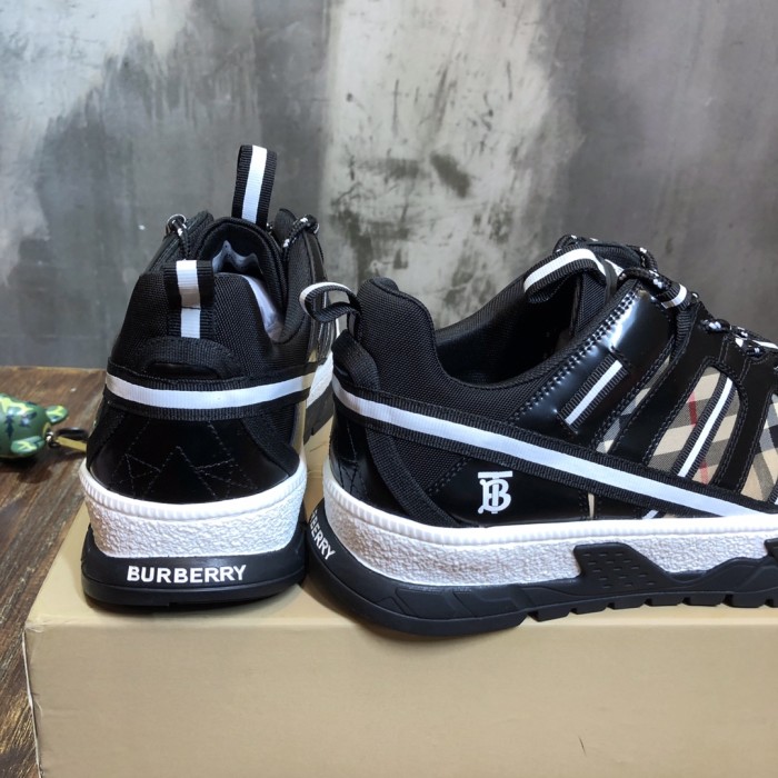Burberry Arthur Vintage Sneaker 28