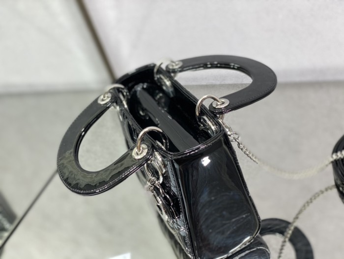 Handbag Dior size 17 cm