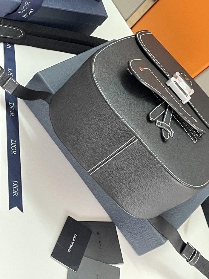 Handbag Dior 93356 size 40-28-14 cm