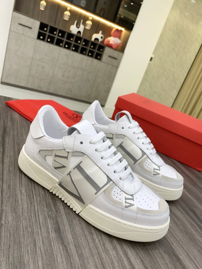 Valentino Garavani VL7N low-top sneakers 12