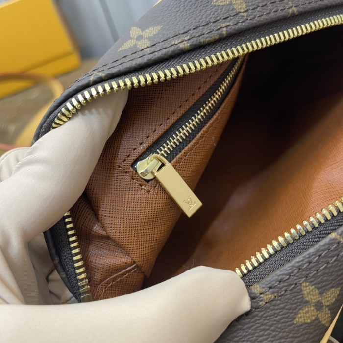 Handbag Louis Vuitton M51274 size 27*17*7 cm