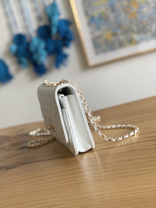 Handbag Chanel 88632 size 19 cm