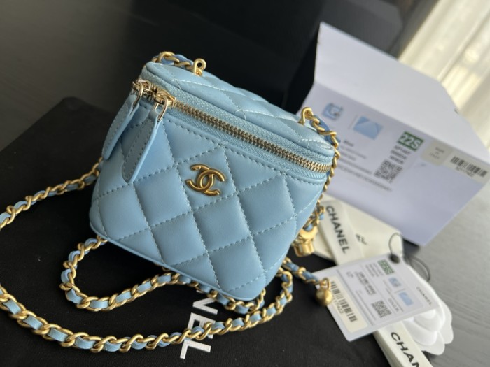 Handbag Chanel AP1447 size 8.5cmx11cmx7 cm