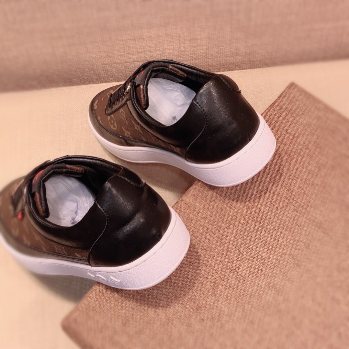 Louis Vuitton Low Top sneaker 86