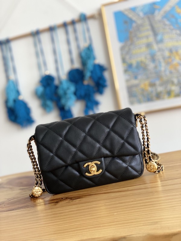 Handbag Chanel 3369 size 21X14.5X6 cm