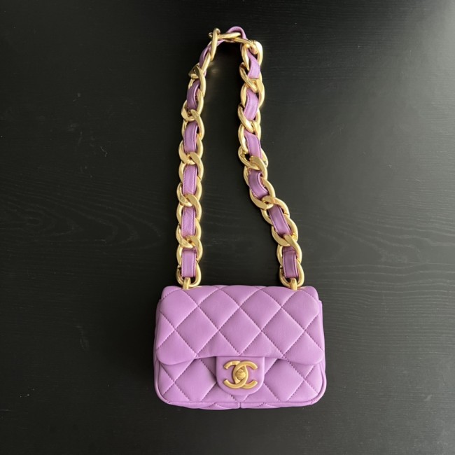 Handbag Chanel size 17 cm
