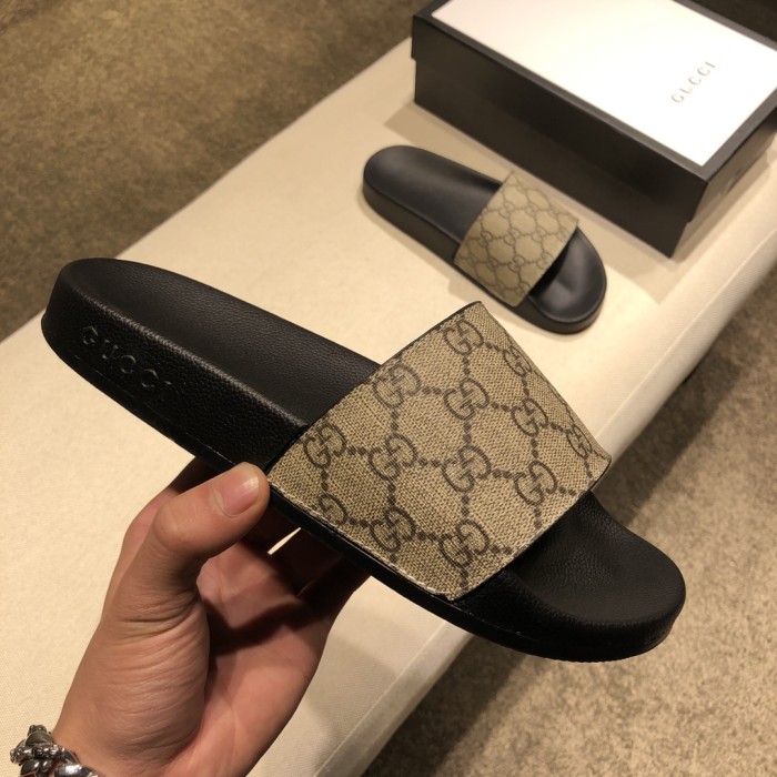 Gucci Slippers 38