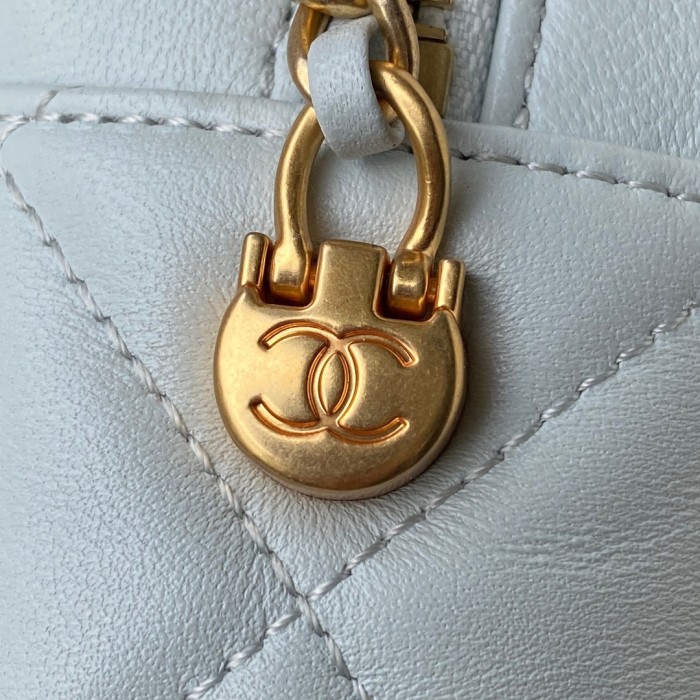 Handbag Chanel AS2856 size 18x14x7 cm