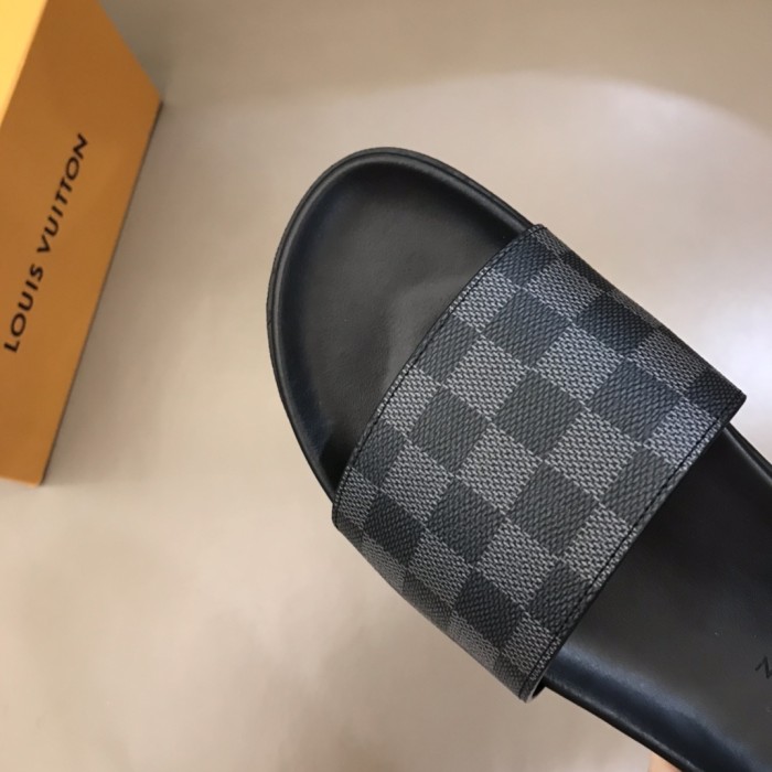 Louis Vuitton Slipper 66