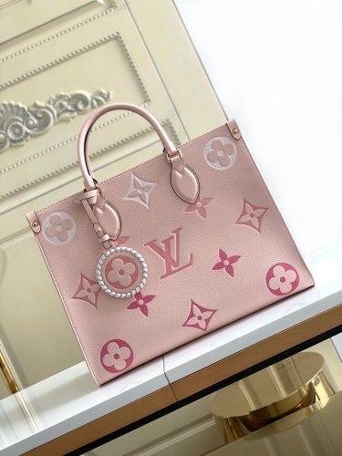 Handbag Louis Vuitton M45717 size 34*12*26 cm