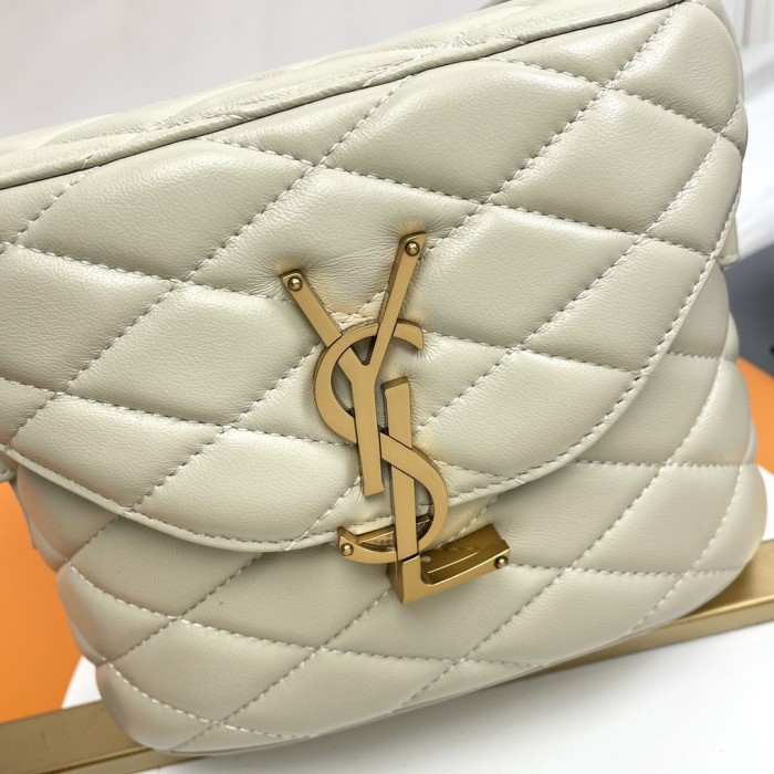 Handbags SAINT LAURENT 710080 size 19×15×8 cm