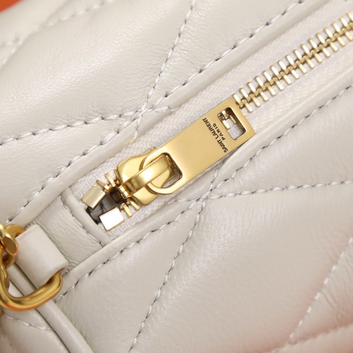 Handbags SAINT LAURENT 699703 size 20x10x10 cm